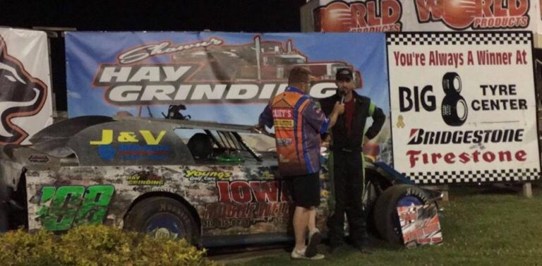 Another trip to victory lane at the Marshalltown Speedway for Sam Wieben. Congratulations on win #3! #teamharris