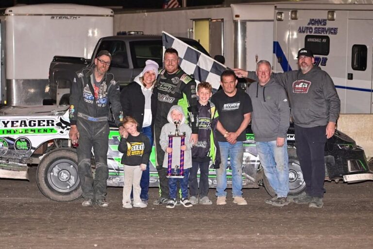 Derek Green powered his way to the top spot at the @Hamilton County Speedway, picking up the win in his Terminator Stock Car!