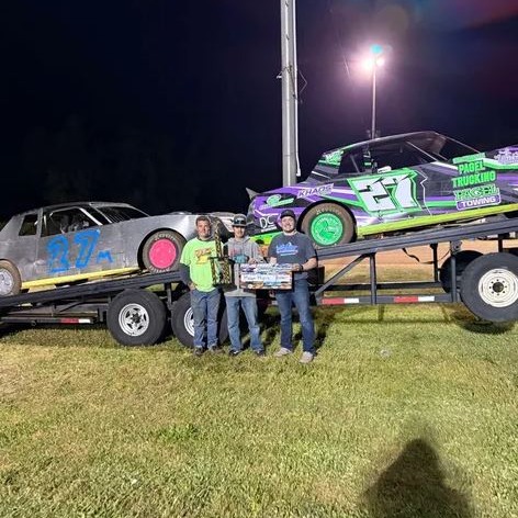 At just 17 years old, Mason Myers of Culver, Oregon put together an impressive night, charging from 9th to 1st to pick up the $1,000 Iron Giant Series victory!