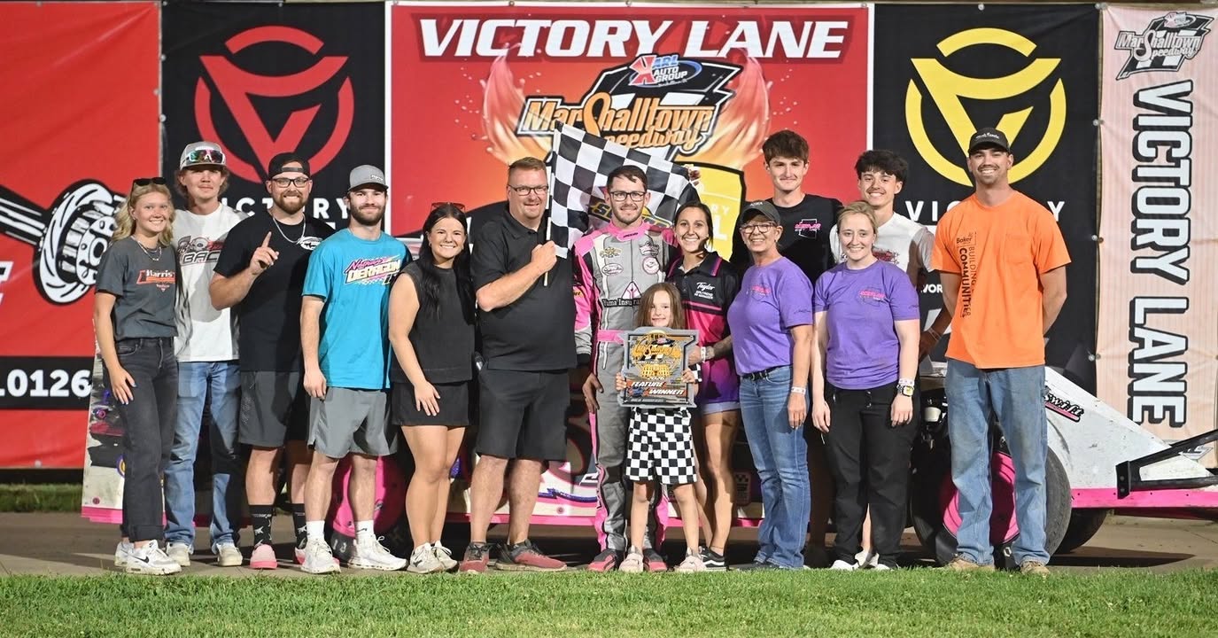 There's nothing quite like seeing one of our own standing in Victory Lane! π₯π