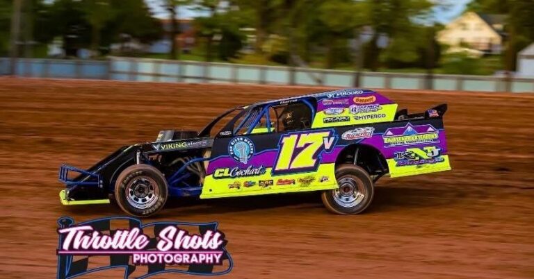 Coy Vlies continues to add to an already impressive season, picking up back-to-back wins this weekend! 🔥🏁