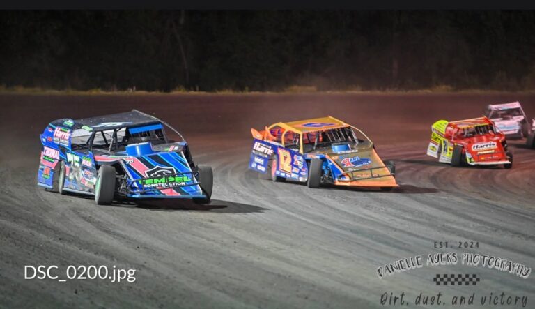 Saturday night was a special one at Hamilton County Speedway's Historic Half Mile. 🏁❤️