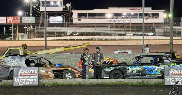 This photo is what Harris Auto Racing is all about. ❤️🏁